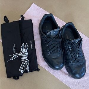 Men’s Dolce & Gabbana Black Leather Sneakers